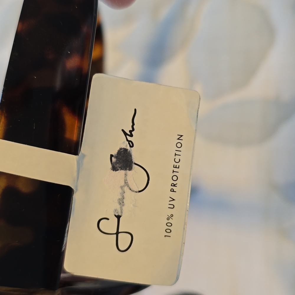 Sean John Designer SunGlasses - Picture 3 of 4